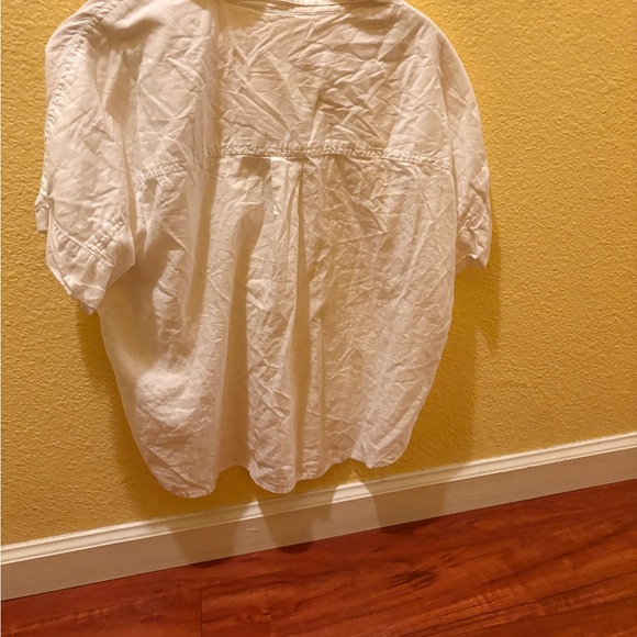 Pact Women's White Button Down Shirt - Picture 3 of 3